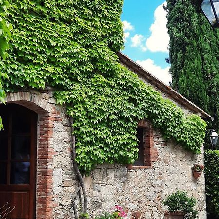 Borgo Livernano - Farmhouse With Pool Radda in Chianti Eksteriør bilde