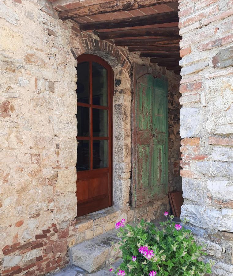 Borgo Livernano - Farmhouse With Pool Radda in Chianti Eksteriør bilde